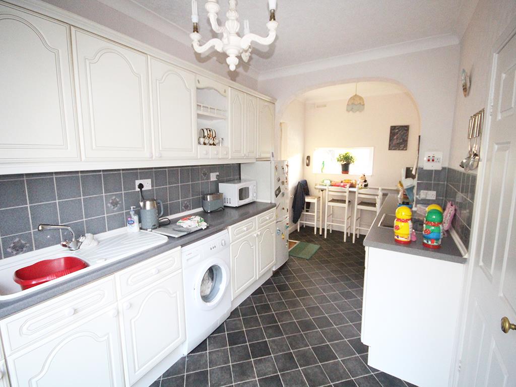 3 bedroom semi-detached house SSTC in Nelson - IMG_0643.jpg